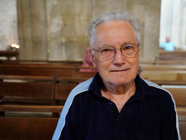 Jean Deloye dans la cathédrale Notre-Dame de Nazareth