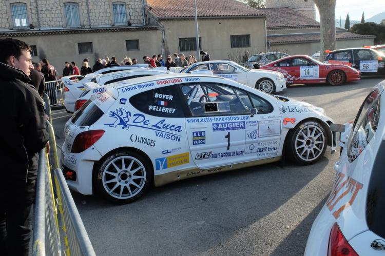 La Peugeot 2007 RS (ici au rallye de Vaison-la-Romaine) a été détruite