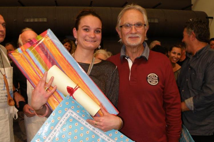 Marine GABINEL et le maire Xavier BERNARD