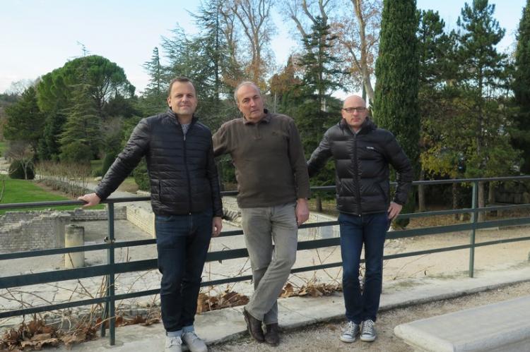 Jean-Paul Boyer au centre et les deux repreneurs