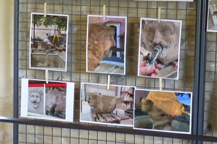 Des panneaux racontent aussi la restauration de la fontaine