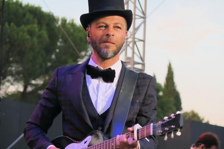 Christophe Maé sur la scène du théâtre antique en juillet 2014