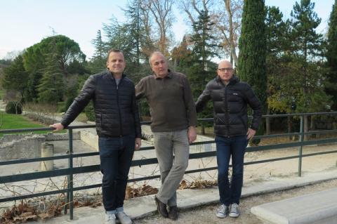 Jean-Paul Boyer au centre et les deux repreneurs