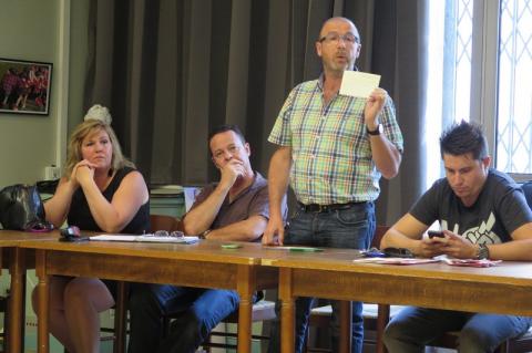 Philippe Bonnefoi présente le questionnaire