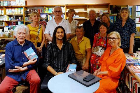 L'équipe du festival autour de son directeur artistique, Yardani Torres Maiani.
