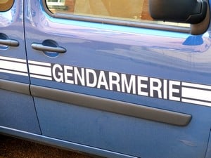 25 000 EUROS D’INFORMATIQUE VOLÉS