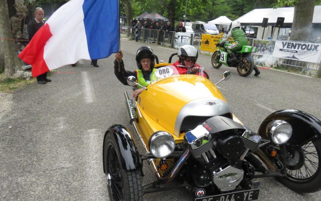 LA VENTOUX CLASSIC SE TERMINE DANS LA NEIGE