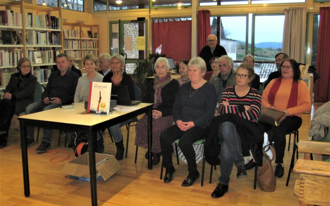 LA BIBLIOTHÈQUE MUNICIPALE : UN SUPPLÉMENT D’ÂME AU VILLAGE