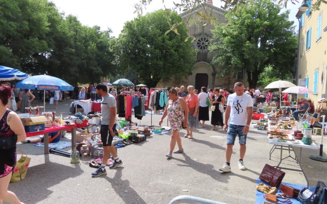 RÉUSSITE DU VIDE-GRENIER