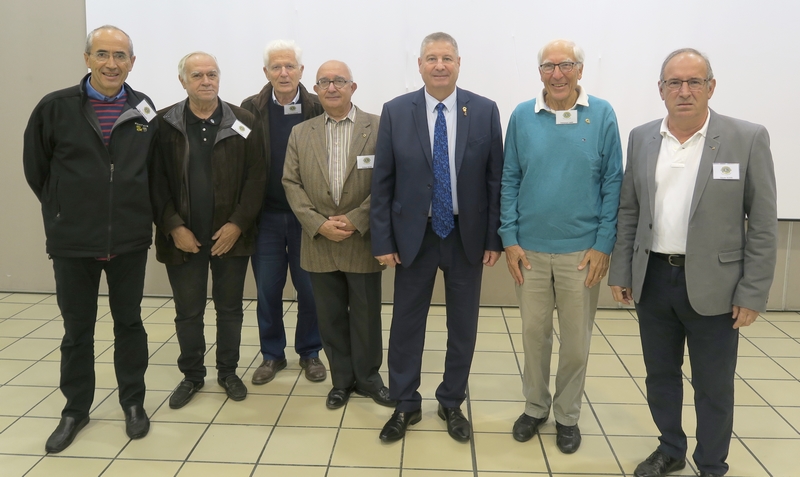 Les membres du lions club vaisonnai