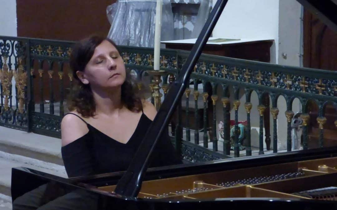 LA PIANISTE MARIA PERROTTA ENVOÛTE L&rsquo;AUDITOIRE