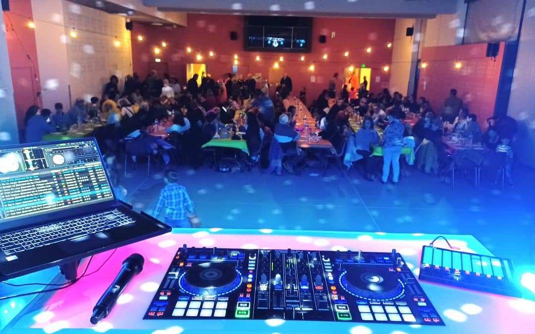 SUPER AMBIANCE POUR LA SOIRÉE DES ANNÉES 80