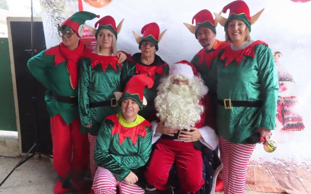 LE PÈRE NOËL ET SES LUTINS S&rsquo;ARRÊTENT À LA MATERNELLE