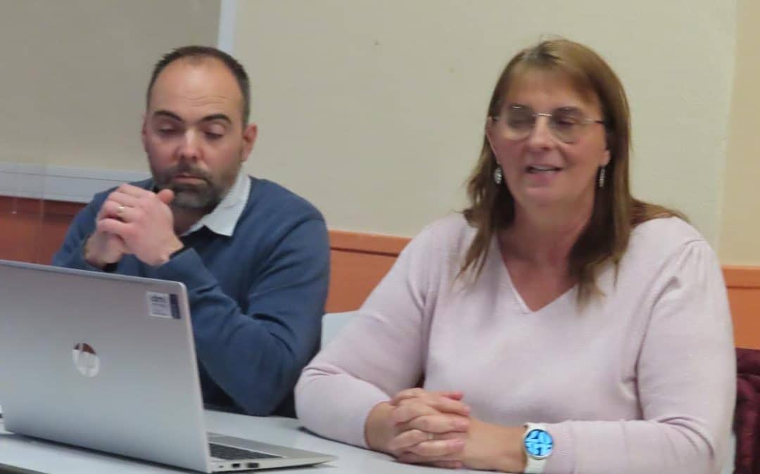 PEU DE MONDE POUR LA RÉUNION D’INFORMATIONS DE RÉNOVATION DE L’HABITAT