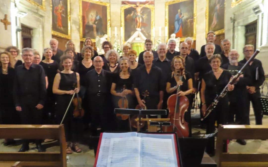 UN CONCERT TRÈS APPLAUDI