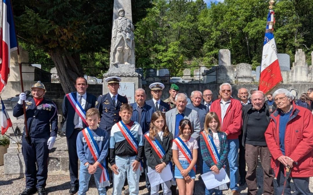 UNE COMMÉMORATON TRÈS SUIVIE