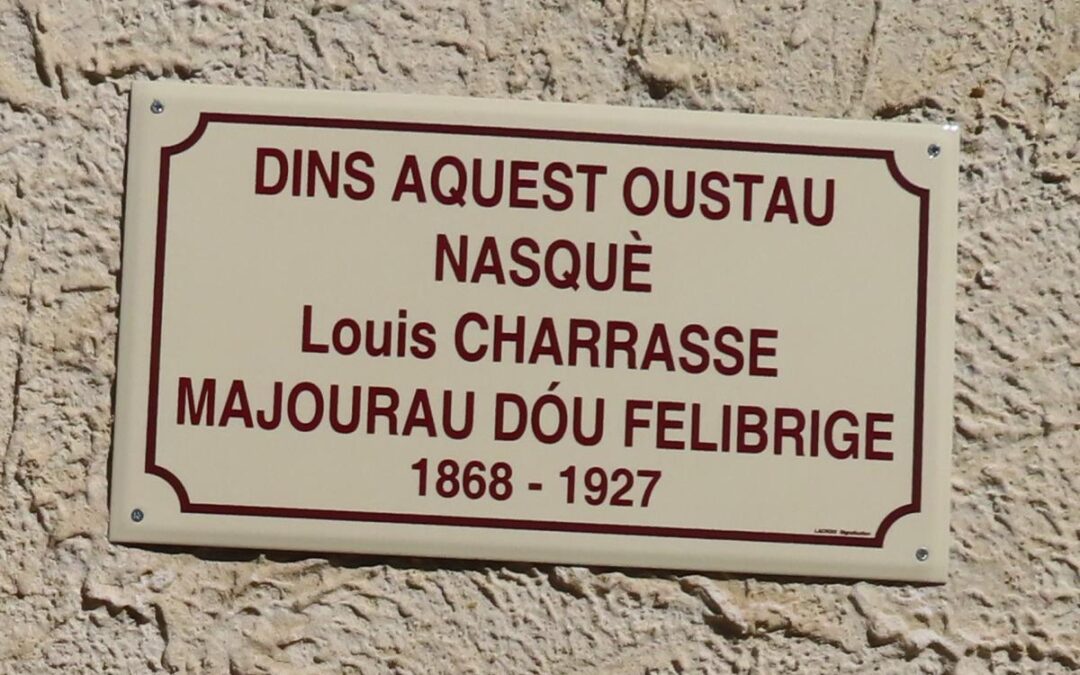 UNE PLAQUE COMMÉMORATIVE SUR LA MAISON DU MAJORAL LOUIS CHARRASSE