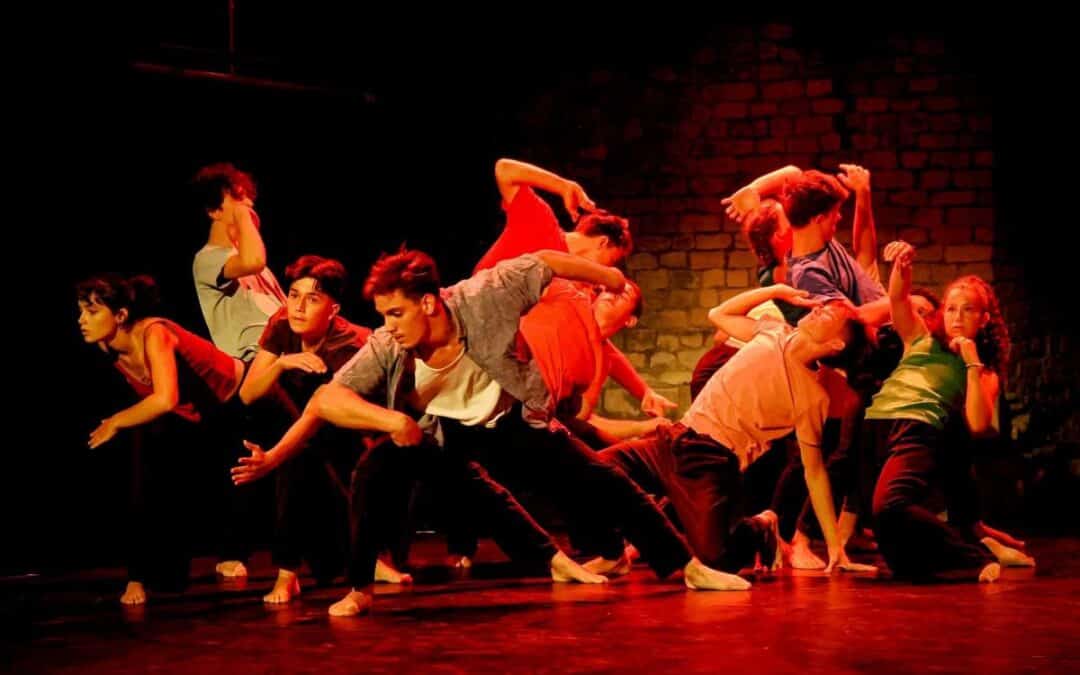 NEUF JEUNES DE  » BADABOUM » AU FESTIVAL INTERNATIONAL DE CIRQUE