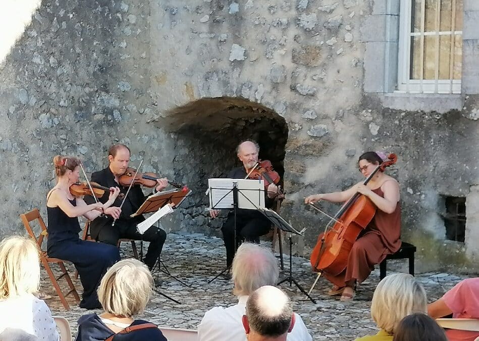LE QUATUOR « LES AILES » CHARMENT SON AUDITOIRE