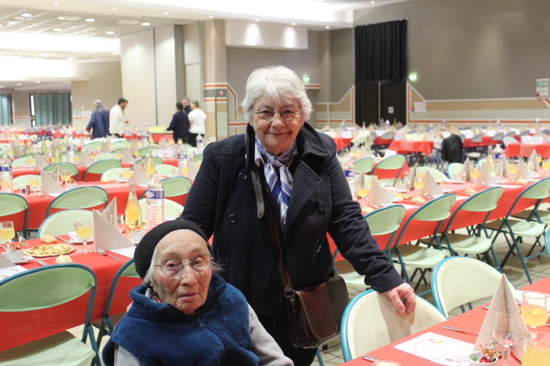 Hélène Biudon 97 ans doyenne de la soirée ancienne institutrice